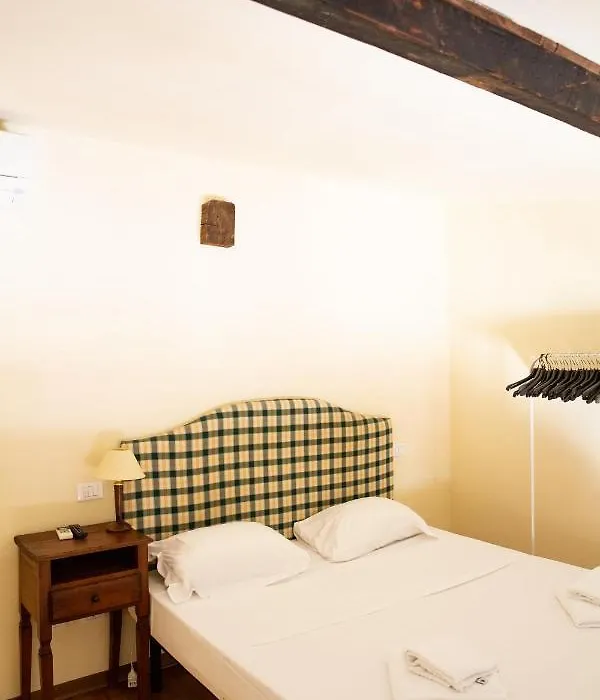 Darling Suite Near David-1